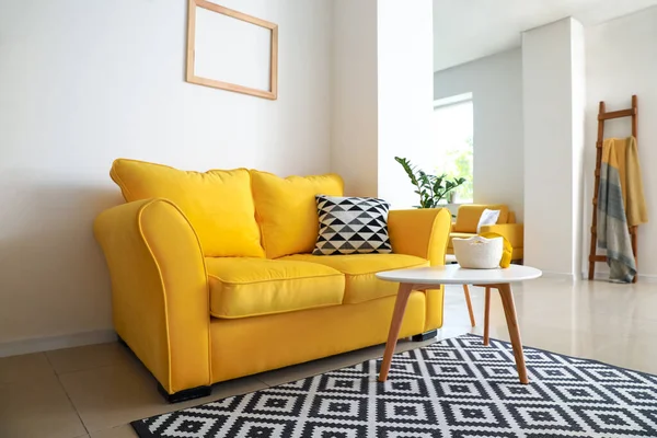 Interior Modern Studio Apartment Comfortable Sofa — Stock Photo, Image