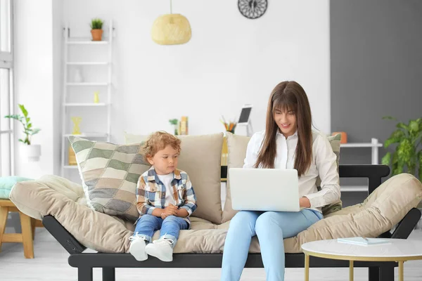 Working Mother Little Son Home — Stock Photo, Image