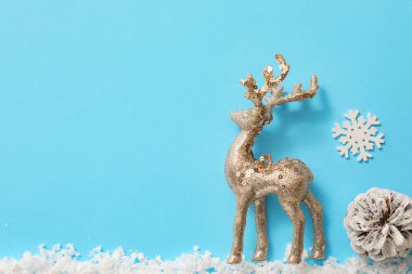 Renk arkaplanındaki güzel Noel süslemeleri