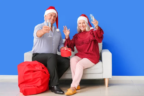 Äldre Par Firar Jul Hemma — Stockfoto