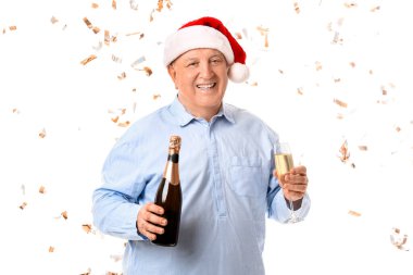 Yaşlı adam Noel 'i beyaz arka planda kutluyor