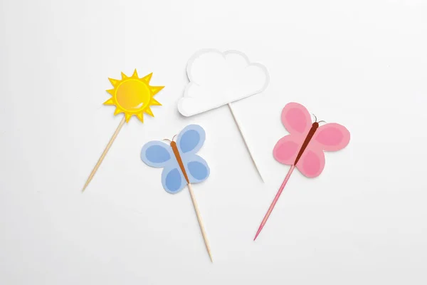 Stijlvolle Cupcake Toppers Witte Achtergrond — Stockfoto