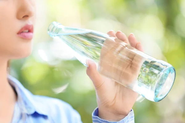 Woman Bottle Water Outdoors Closeup — Stock Photo, Image