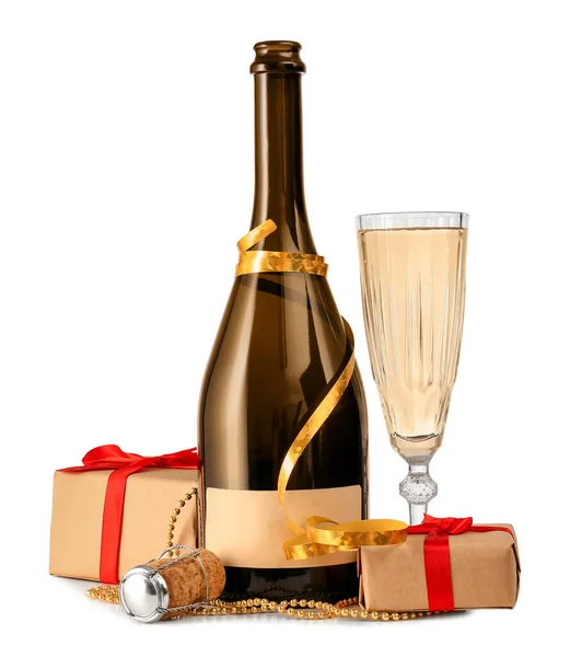 Nieuwjaarscompositie Met Fles Champagne Witte Achtergrond — Stockfoto