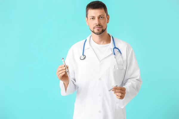 Dokter Met Lancet Pen Kleur Achtergrond Diabetes Concept — Stockfoto