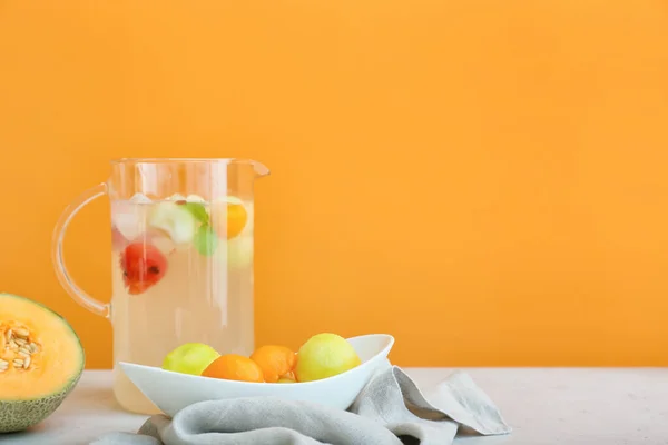 Bowl Tasty Melon Balls Jug Cold Cocktail Table — Stock Photo, Image