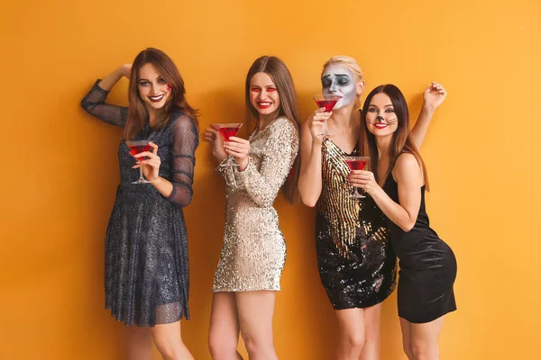 Friends Halloween Costumes Color Background — Stock Photo, Image