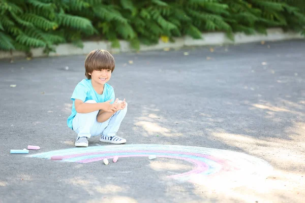 Little Boy Drawing Chalk Asphalt — Stock Photo, Image