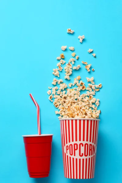 Lekkere Popcorn Cola Kleur Achtergrond — Stockfoto