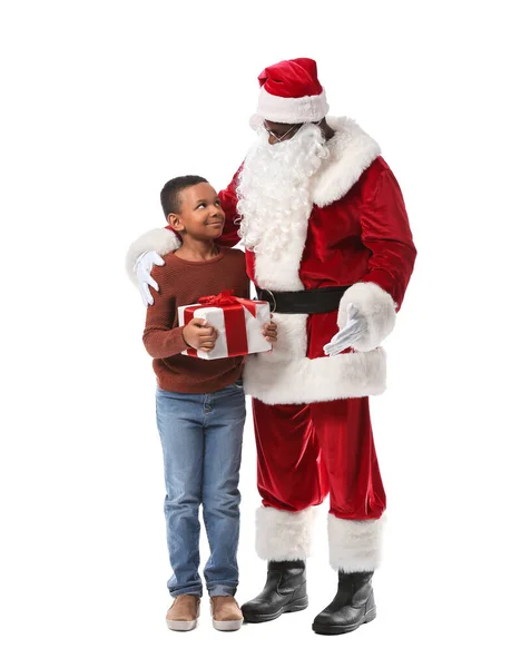 Афро Американский Санта Клаус Симпатичным Мальчиком Белом Фоне — стоковое фото