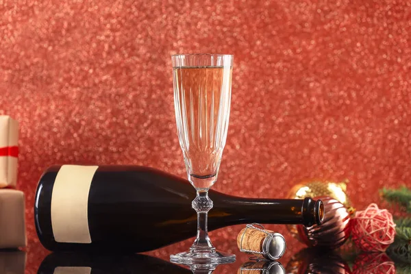 Nyårskomposition Med Champagne Färgbakgrund — Stockfoto