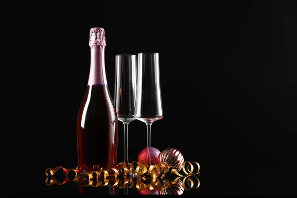 Composizione Capodanno Con Champagne Sfondo Scuro — Foto Stock