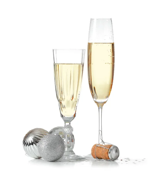 Composition Nouvel Avec Champagne Sur Fond Blanc — Photo
