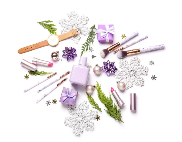 Kerstcompositie Met Cosmetica Witte Achtergrond — Stockfoto