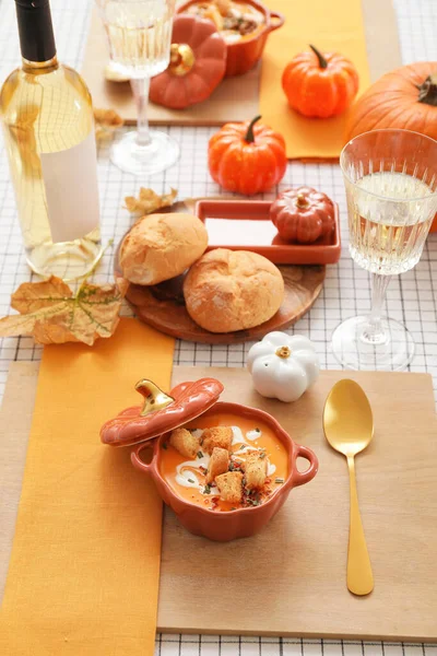 Savoureux Potage Crème Citrouille Pot Sur Table — Photo