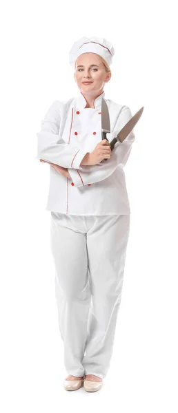 Rijpere Vrouwelijke Chef Kok Met Messen Witte Achtergrond — Stockfoto