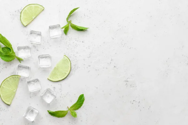 Ice Cubes Mint Lime Light Background — Stock Photo, Image