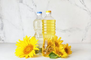 Masada ayçiçeği yağı ile kompozisyon