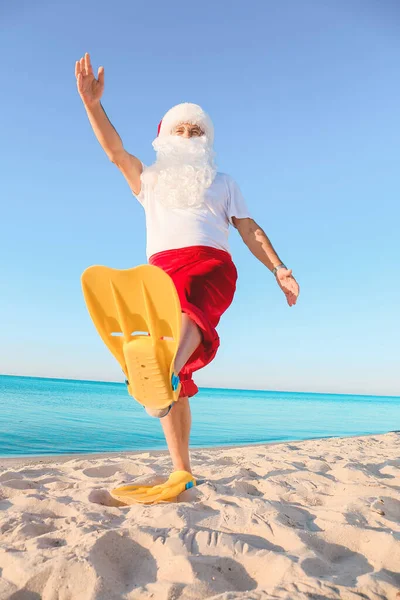 Santa Claus Descansando Balneario Vacaciones Navidad — Foto de Stock