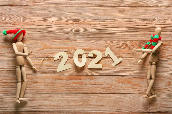 배경에 인간의 마네킹과 2021 — 스톡 사진