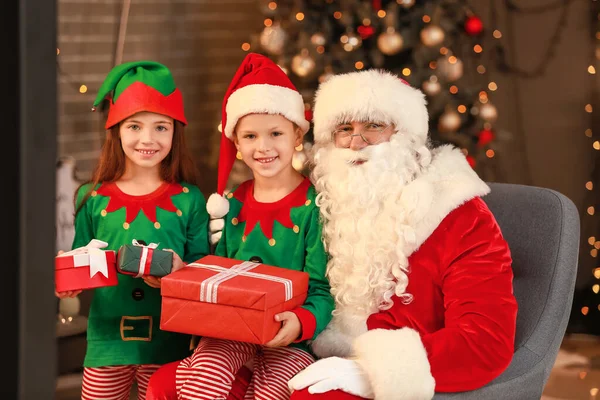 Santa Cute Elf Kids Home Christmas Eve — Stock Photo, Image