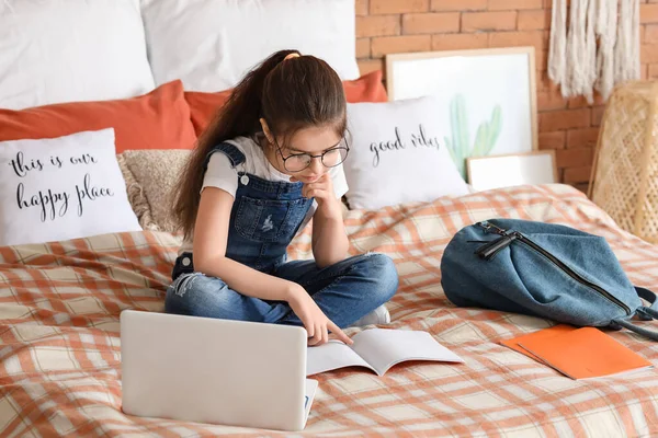 Cute Little Girl Doing Homework Bedroom — Stock Photo, Image