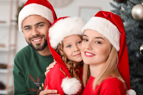 Young Family Home Christmas Eve — Stock Photo, Image