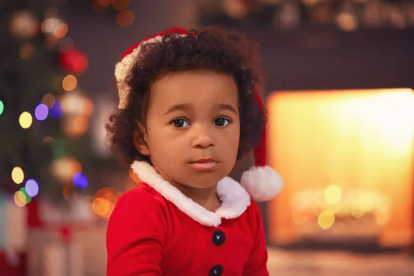 Милая Афро Американская Девочка Дома Канун Рождества — стоковое фото