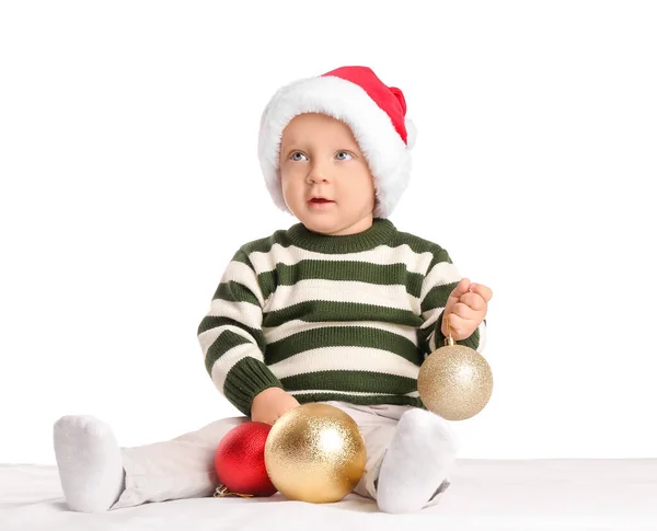Bebê Bonito Chapéu Papai Noel Com Bolas Natal Fundo Branco — Fotografia de Stock