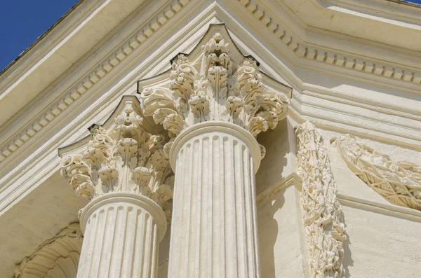 Skulptur Details Antiker Säulen lizenzfreie Stockfotos