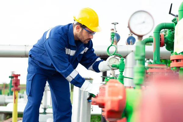 Operator Natural Gas Production Industry — Stock Photo, Image