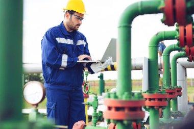 Operasyon petrol ve sondaj platformu tesisi, petrol ve doğal gaz işleminin kayıt operatörü