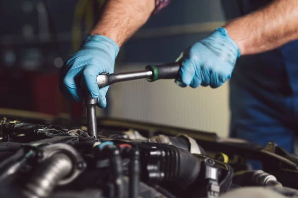 Mãos Mecânico Carro Serviço Reparação Automóveis — Fotografia de Stock