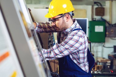 İşçi değişiklik Cnc makine kafa 