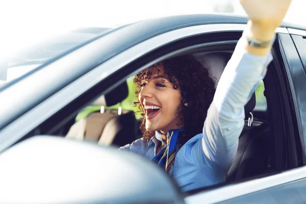 Young Beautiful Smiling Girl Driving Car — Stock Photo, Image