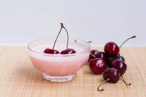 Ciliegie Mature Yogurt Alla Ciliegia Sono Concetto Una Dieta Sana — Foto Stock