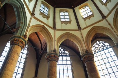 Amsterdam, Hollanda - 17 Şubat 2016 Oude Kerk (Amsterdam'ın eski kilise içinin)