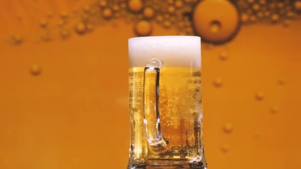 Close Glass Fresh Beer — Stockvideo