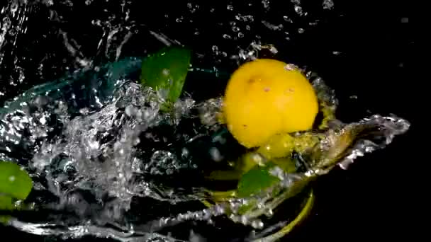 Agrumi Lime Limone Spruzzi Acqua — Video Stock