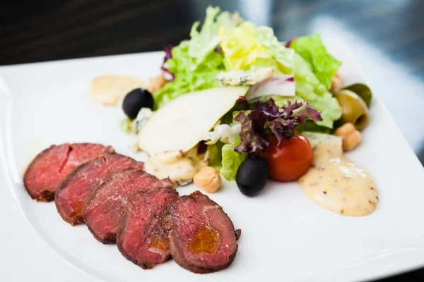 Spiced beef fillet — Stock Photo, Image