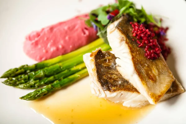 Pike Perch Fillet Asparagus Pearl Couscous White Wine Sauce Beet — Stock Photo, Image