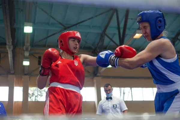 Seçkin kadınlar arasında Ukrayna Boks Kupası, genç kadınlar, gençler ve kızlar arasında Ukrayna boks şampiyonası, KDYUSSH-HTZ Koşu ve saha arenası, Harkiv, Ukrayna, 30.09.2020 - 03.10.2020.