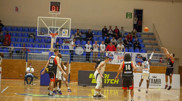 Super League Pari Match Basketballturnier Zwischen Den Mannschaften Charkivski Sokoly — Stockfoto