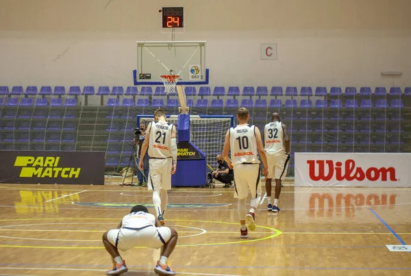 Süper Lig Pari Maçı Basketbol Turnuvası Takımları Arasında Kharkivski Sokoly — Stok fotoğraf