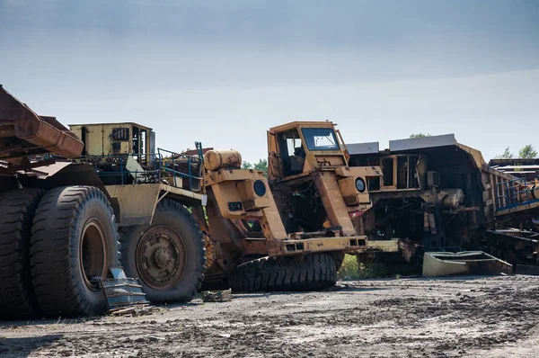 Remains Old Quarry Trucks Machinery Junk Yard — Stock Photo, Image