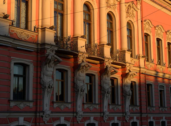 Fragmento Fachada Palácio Beloselsky Belozersky Tarde Ensolarada São Petersburgo Rússia — Fotografia de Stock