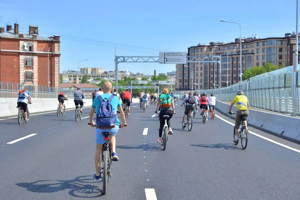 Петербург Россия Мая 2018 Езда Велосипеде Улице Центре Санкт Петербурга — стоковое фото