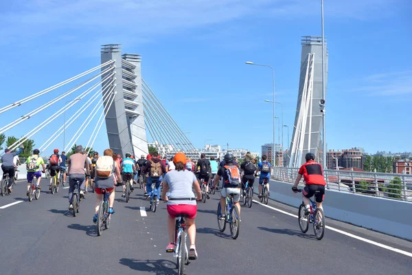 Петербург Россия Мая 2018 Прогулка Велосипеде Мосту Бетанкур Центре Санкт — стоковое фото