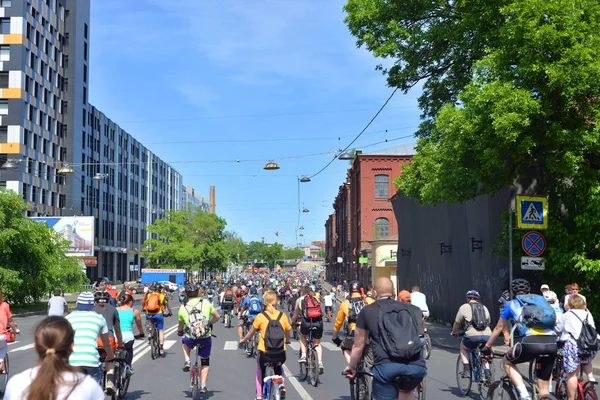 Petersburg Rusya Federasyonu Mayıs 2018 Petersburg Merkezi Sokakta Bisiklete Binmek — Stok fotoğraf