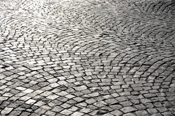 Kullerstensbelagda Trottoaren Gjort Små Stenar Solig Dag — Stockfoto